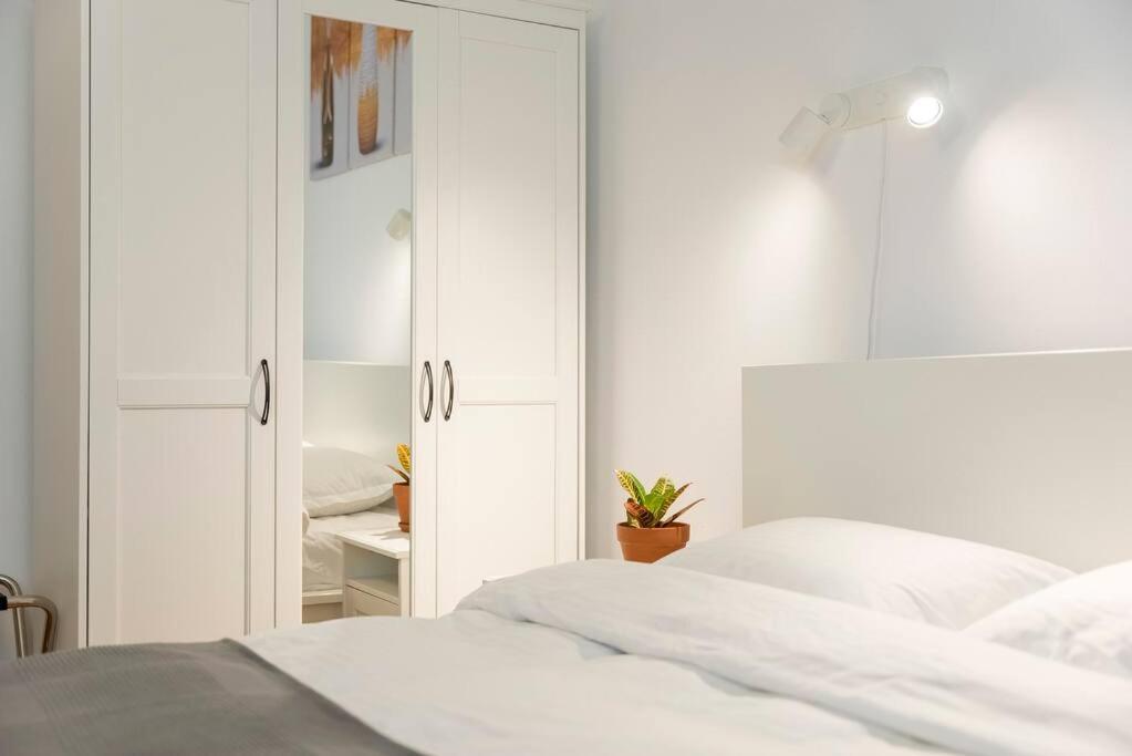 Ultra-Central University Square Apartament Apartament Βουκουρέστι Εξωτερικό φωτογραφία