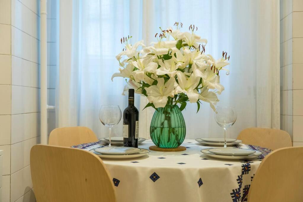 Ultra-Central University Square Apartament Apartament Βουκουρέστι Εξωτερικό φωτογραφία